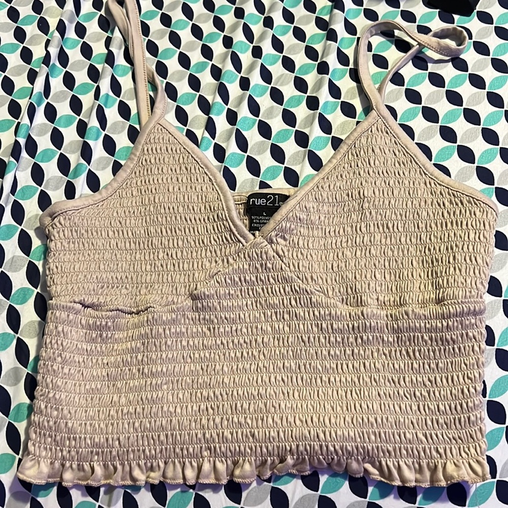 large rue21 top, very flattering